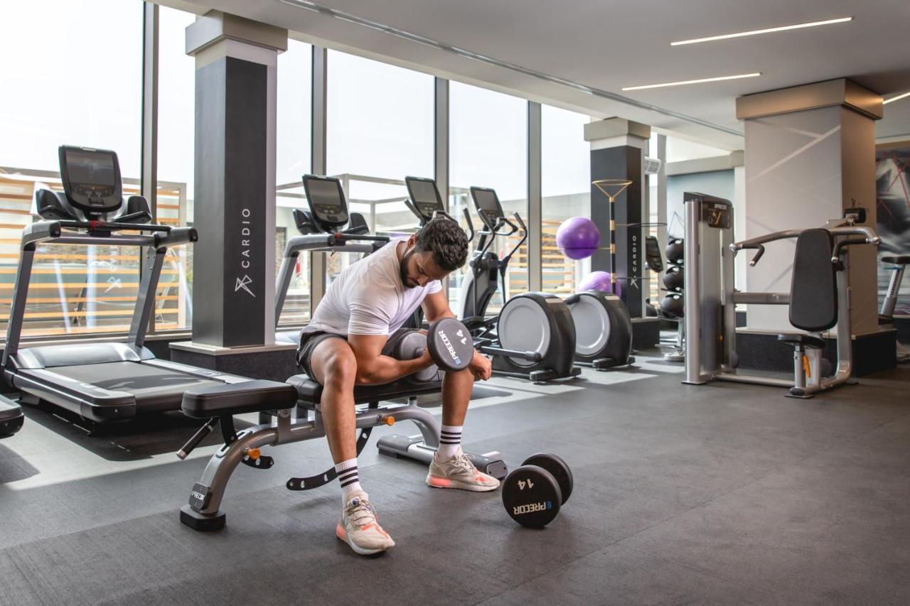 Jeddah Marriott Hotel Madinah Road Kültér fotó The gym at the hotel
