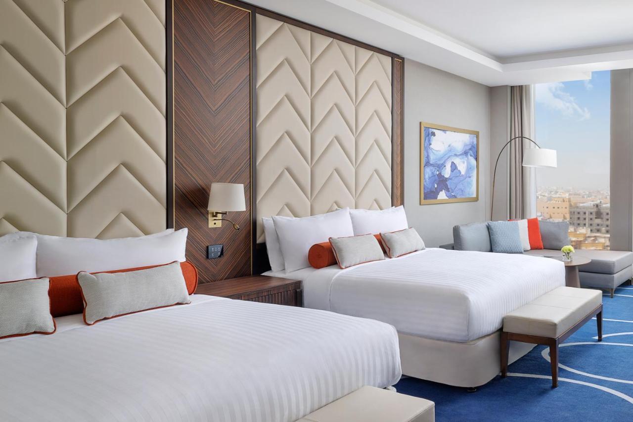 Jeddah Marriott Hotel Madinah Road Kültér fotó Deluxe Room